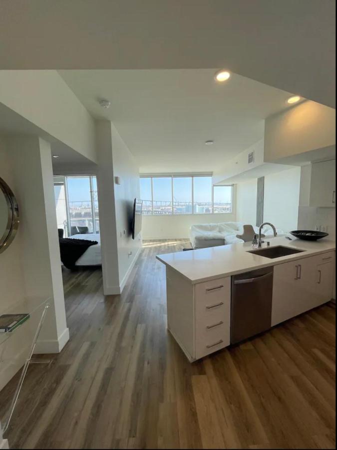 Luxury Designer Suite With Rooftop Pool, Gym San Diego Buitenkant foto