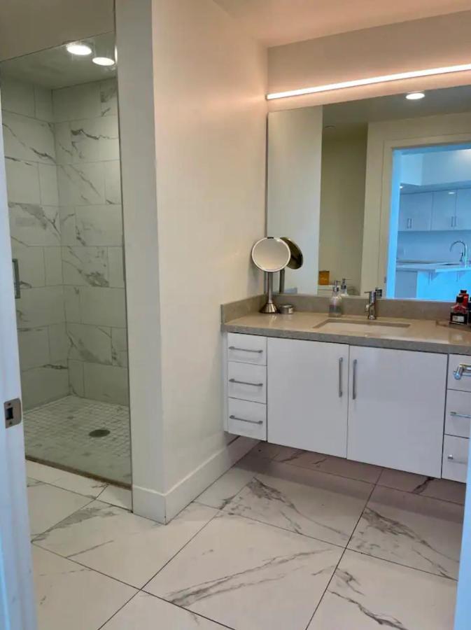 Luxury Designer Suite With Rooftop Pool, Gym San Diego Buitenkant foto